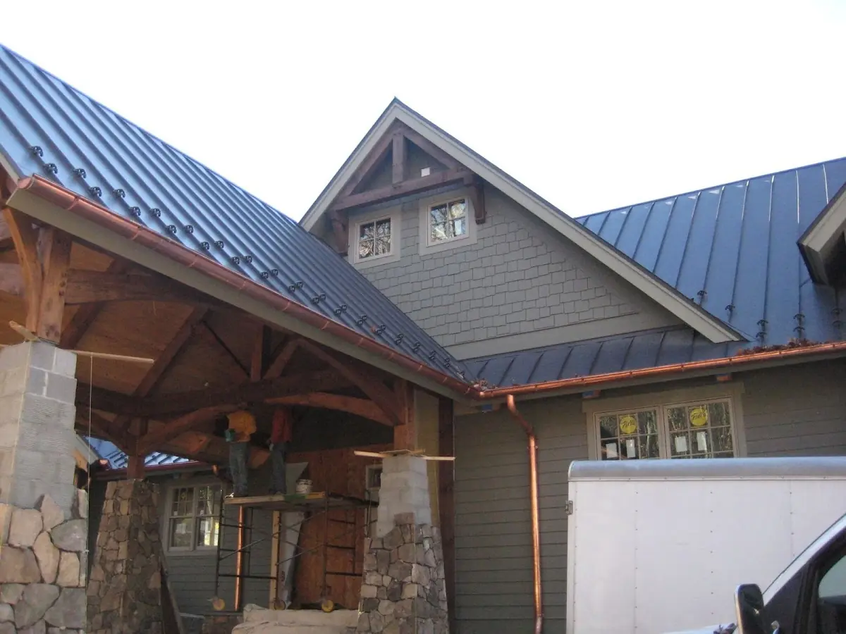 Craftsman Roofing team delivering quality roofing work in O'Hara